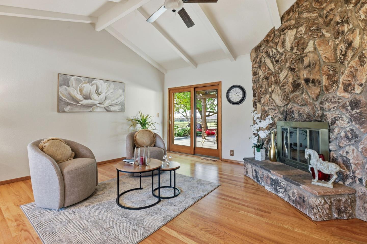 Detail Gallery Image 9 of 52 For 12101 Columbet Ave, San Martin,  CA 95046 - 3 Beds | 2 Baths