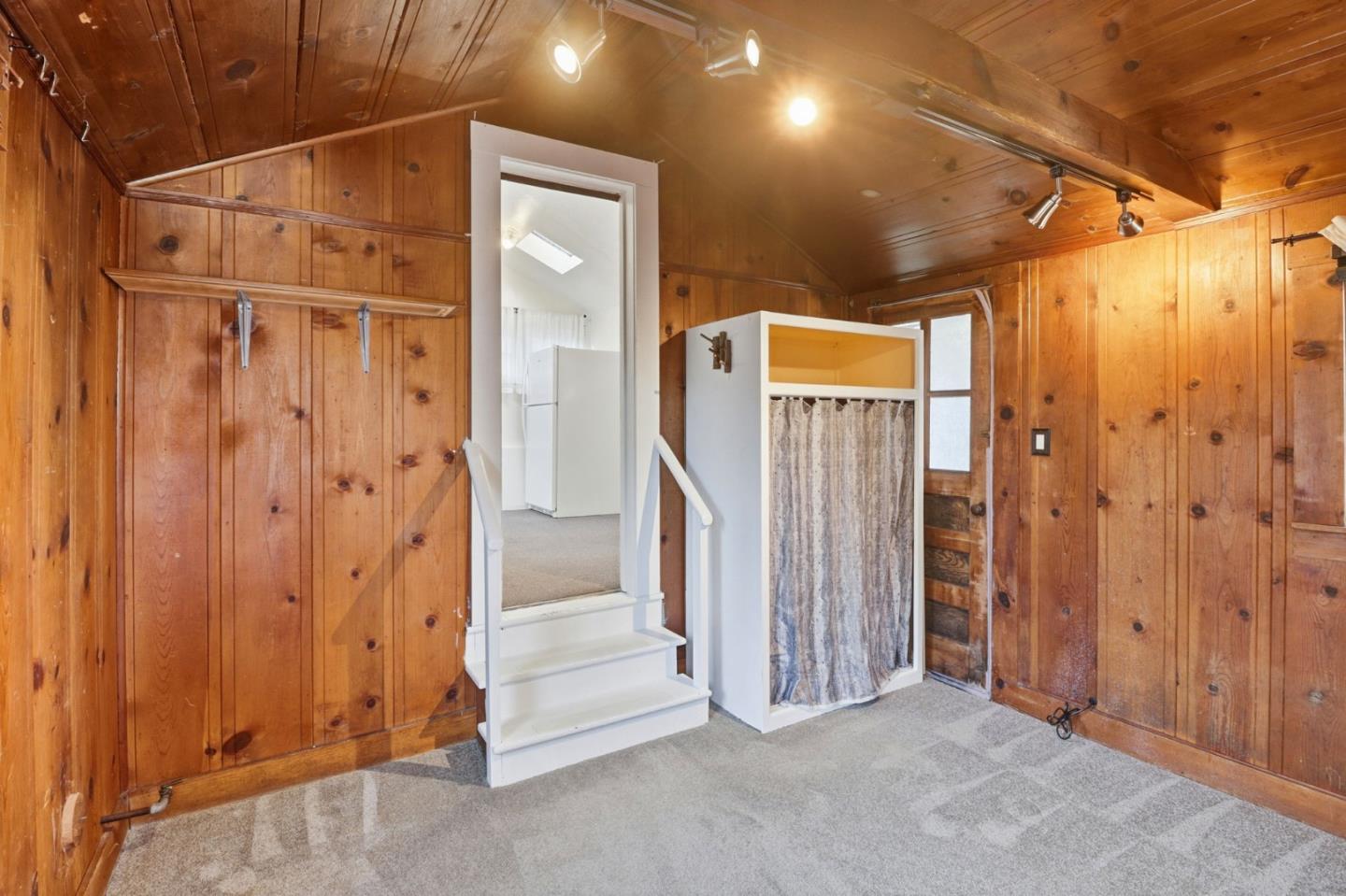 Detail Gallery Image 13 of 25 For 500 Humboldt Rd #B,  Brisbane,  CA 94005 - 1 Beds | 1 Baths