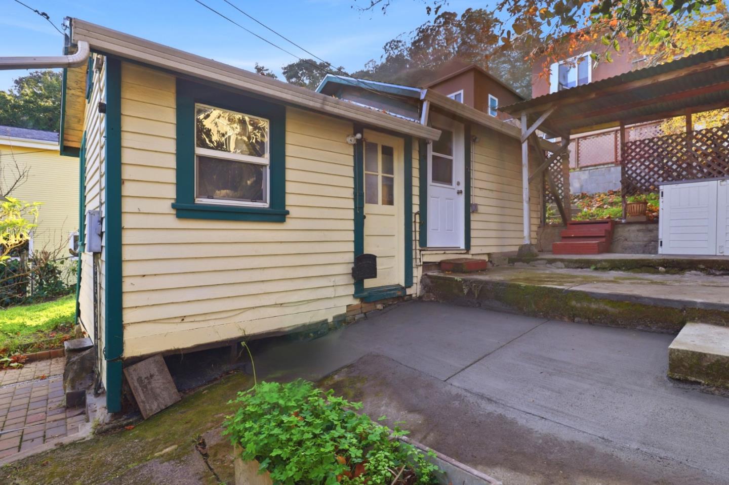 Detail Gallery Image 4 of 25 For 500 Humboldt Rd #B,  Brisbane,  CA 94005 - 1 Beds | 1 Baths