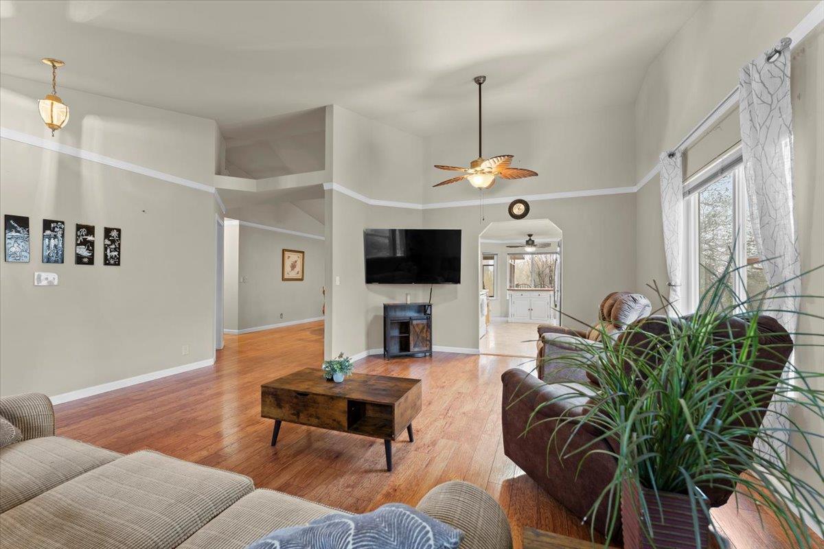 Detail Gallery Image 7 of 40 For 503 Hillcrest Ave, Oroville,  CA 95966 - 3 Beds | 2 Baths