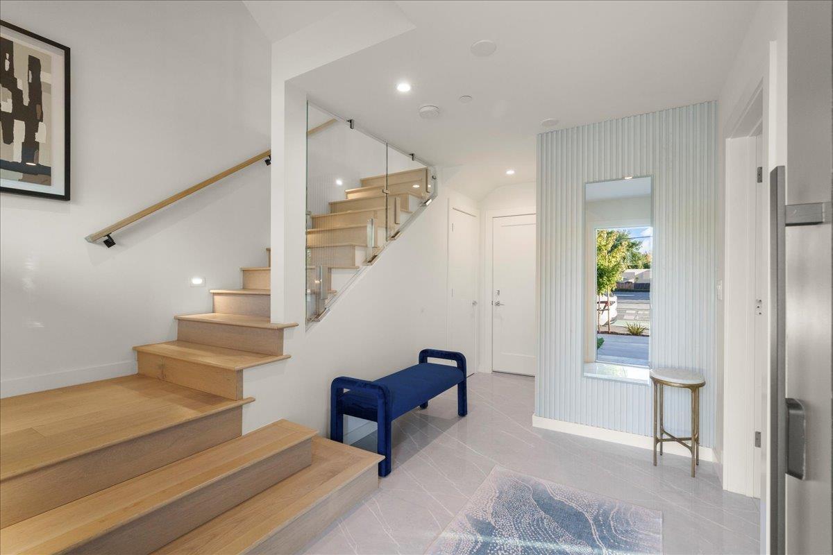 Detail Gallery Image 11 of 61 For 22540 Stevens Creek Blvd, Cupertino,  CA 95014 - 4 Beds | 4 Baths