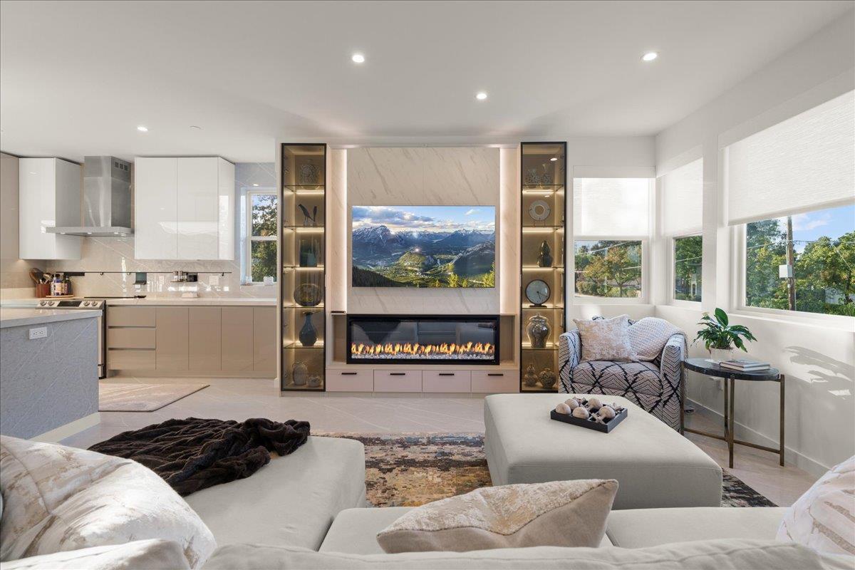 Detail Gallery Image 16 of 61 For 22540 Stevens Creek Blvd, Cupertino,  CA 95014 - 4 Beds | 4 Baths