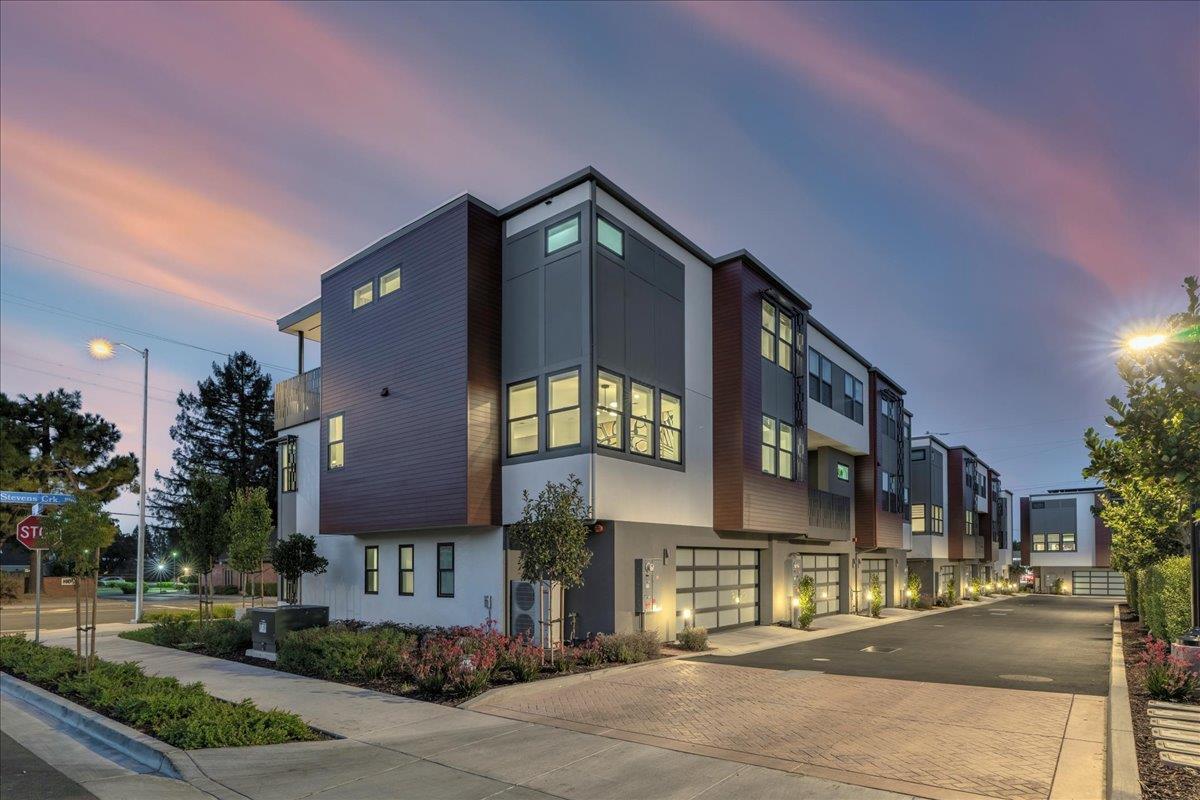 Detail Gallery Image 2 of 61 For 22540 Stevens Creek Blvd, Cupertino,  CA 95014 - 4 Beds | 4 Baths