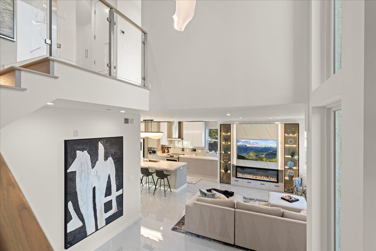 Detail Gallery Image 28 of 61 For 22540 Stevens Creek Blvd, Cupertino,  CA 95014 - 4 Beds | 4 Baths