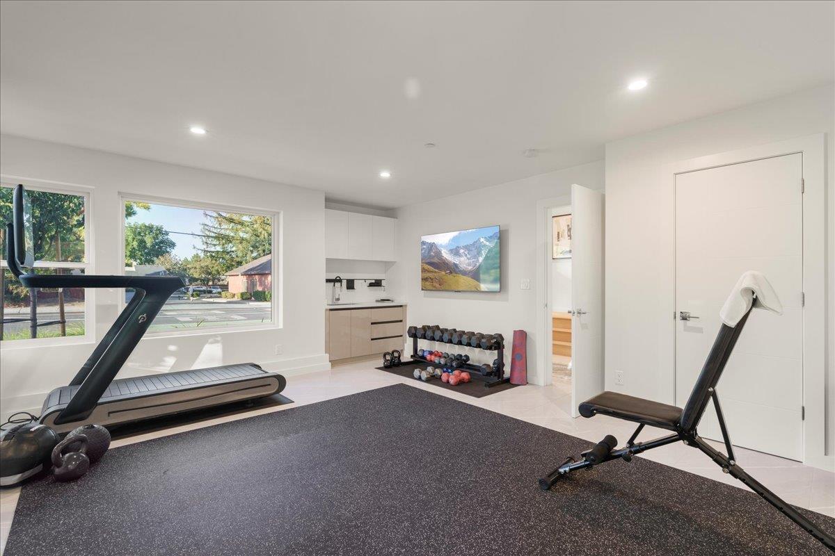 Detail Gallery Image 45 of 61 For 22540 Stevens Creek Blvd, Cupertino,  CA 95014 - 4 Beds | 4 Baths