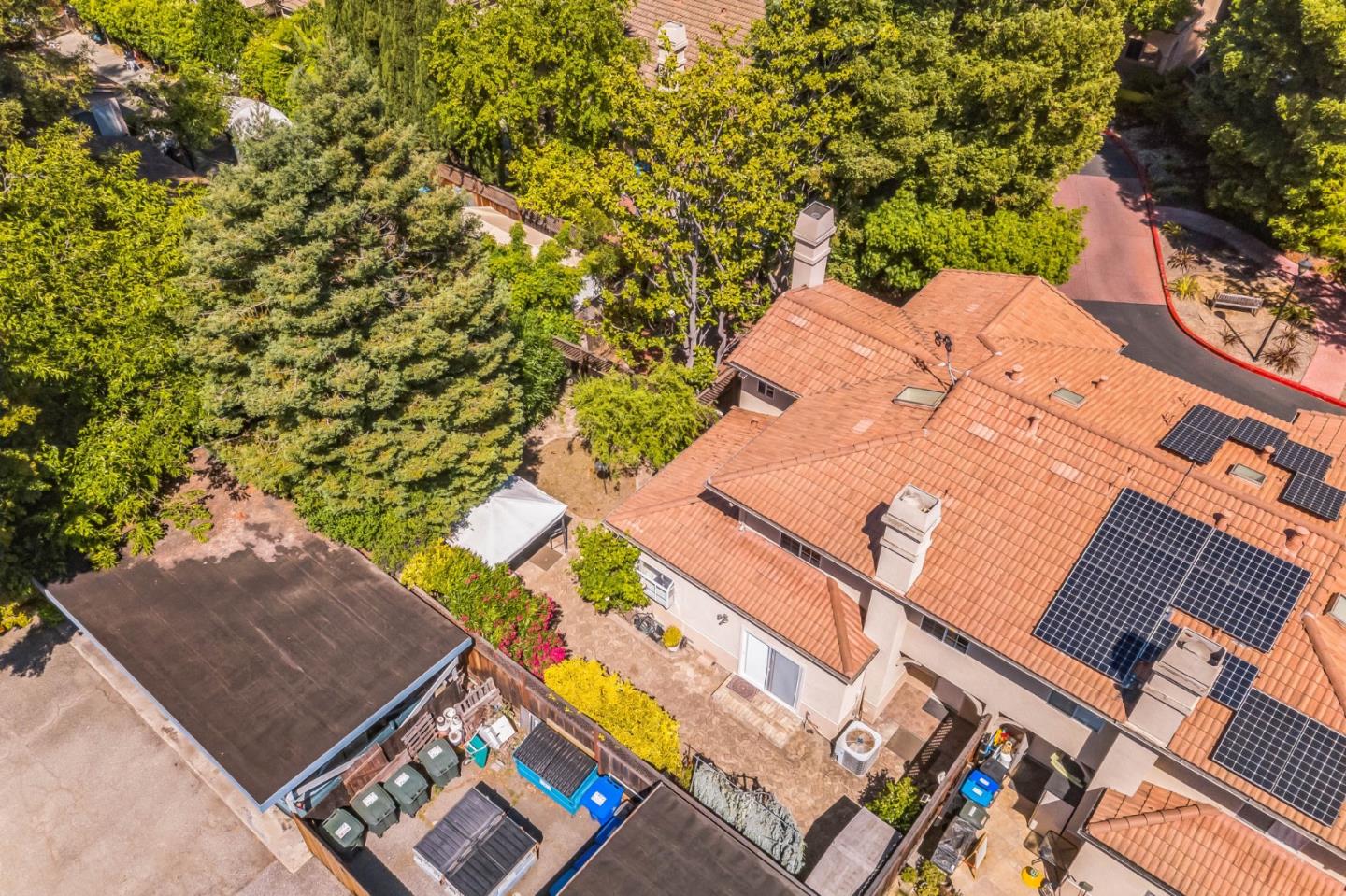 Detail Gallery Image 23 of 46 For 428 Bella Corte, Mountain View,  CA 94043 - 4 Beds | 2/1 Baths