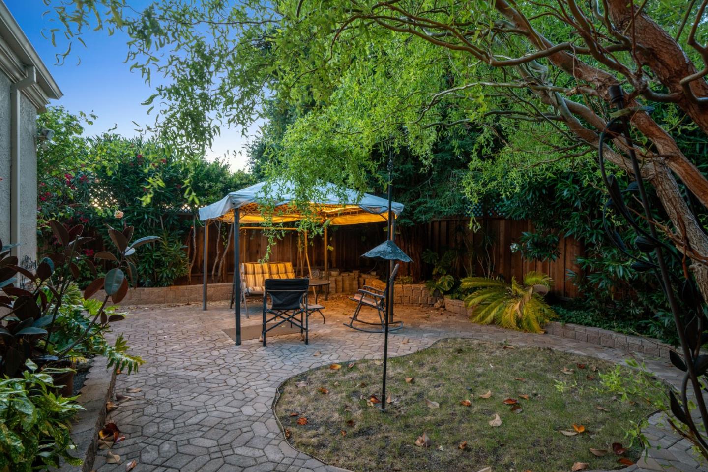 Detail Gallery Image 32 of 46 For 428 Bella Corte, Mountain View,  CA 94043 - 4 Beds | 2/1 Baths