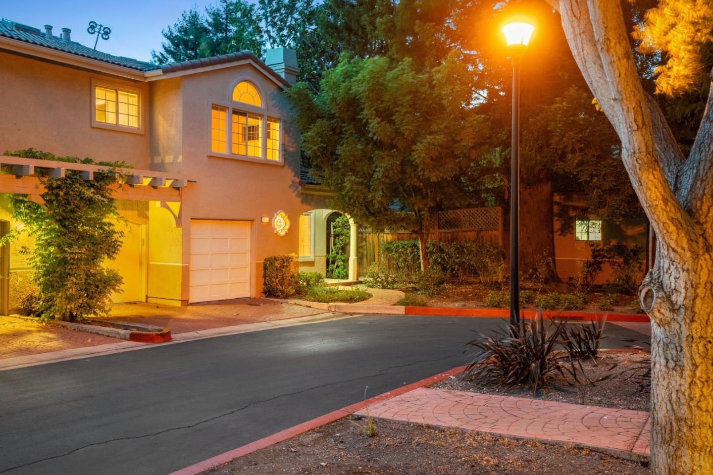 Detail Gallery Image 42 of 46 For 428 Bella Corte, Mountain View,  CA 94043 - 4 Beds | 2/1 Baths