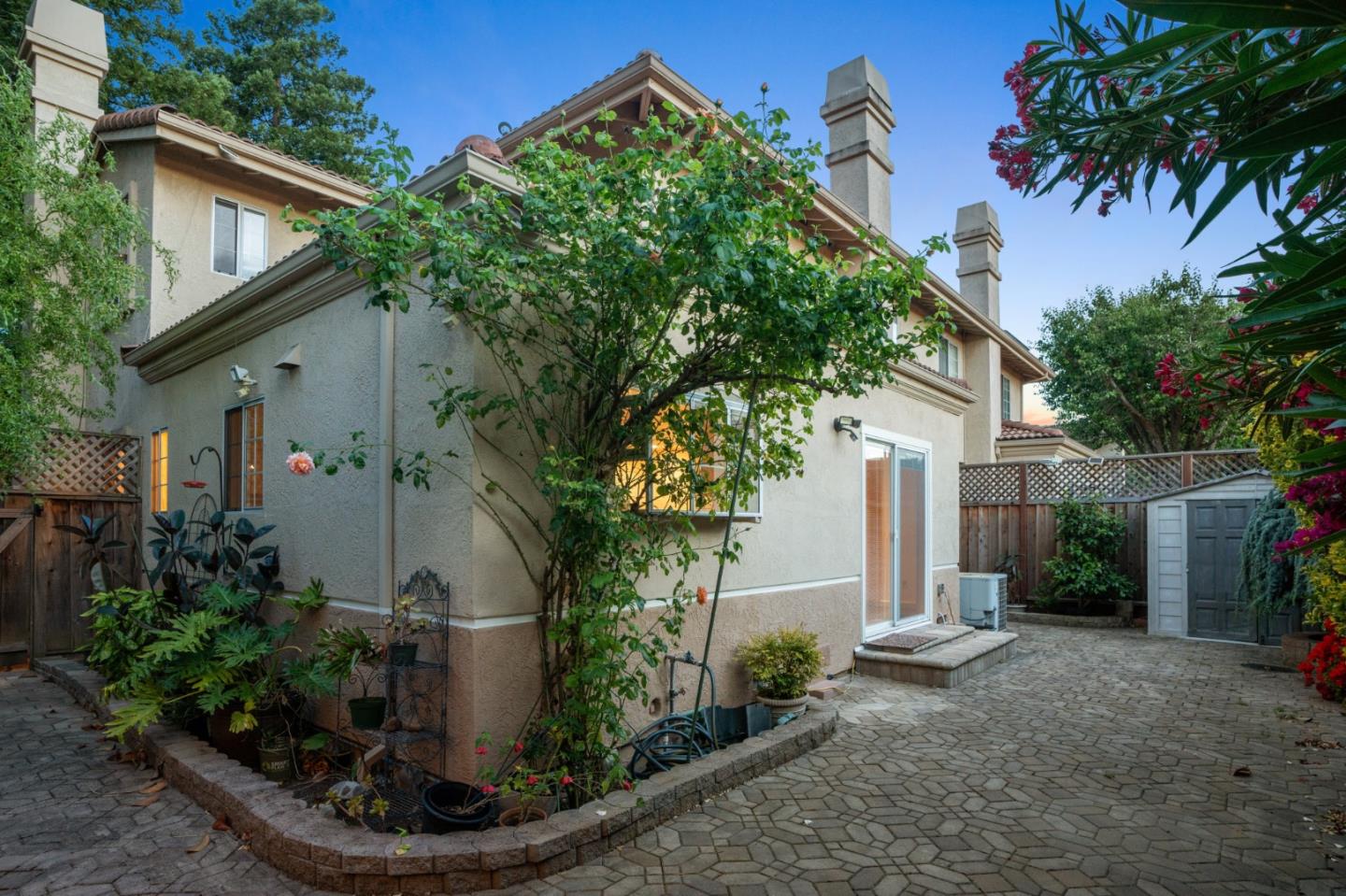 Detail Gallery Image 45 of 46 For 428 Bella Corte, Mountain View,  CA 94043 - 4 Beds | 2/1 Baths