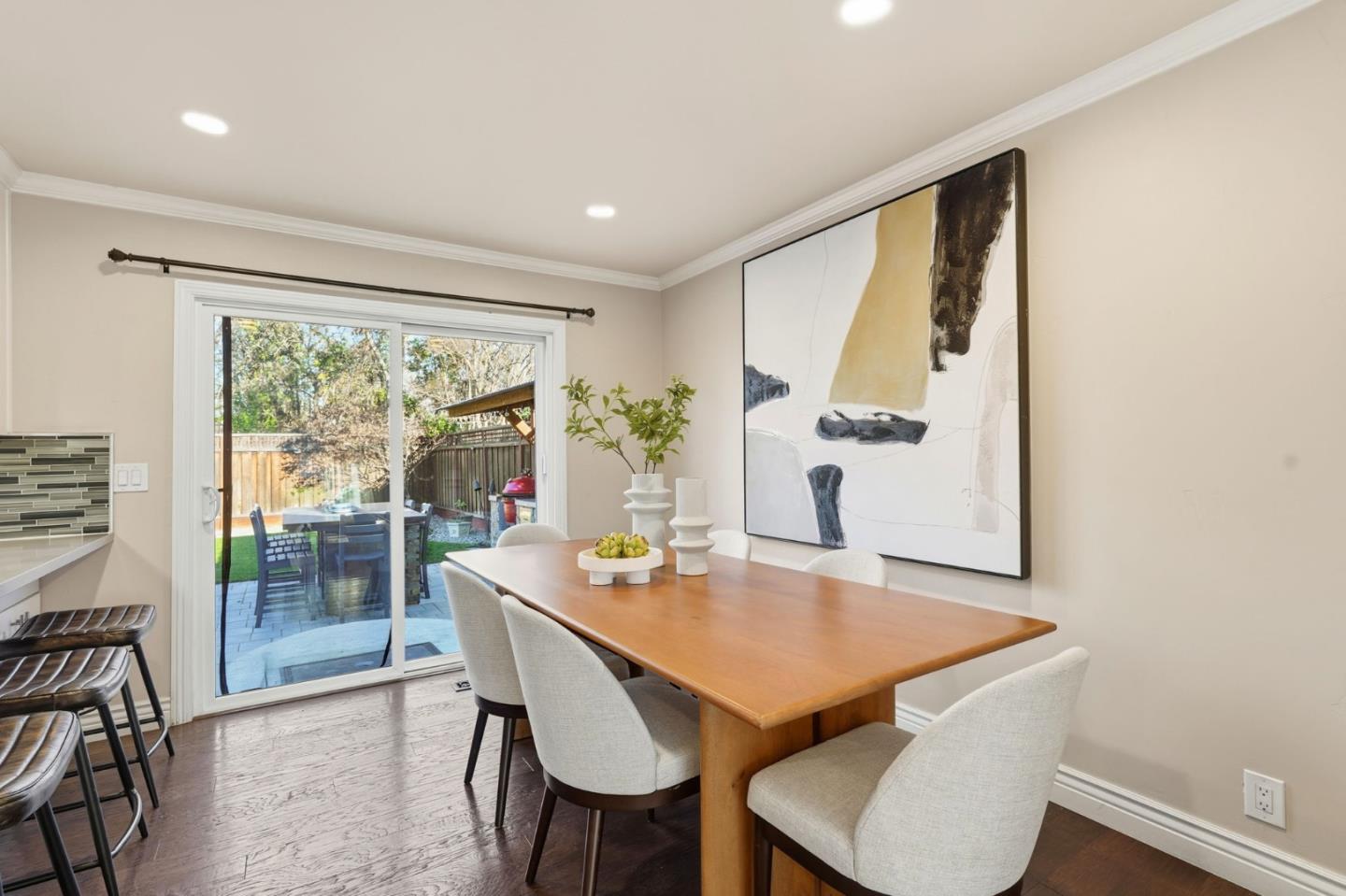 Detail Gallery Image 11 of 32 For 1556 Creek Dr, San Jose,  CA 95125 - 4 Beds | 2/1 Baths