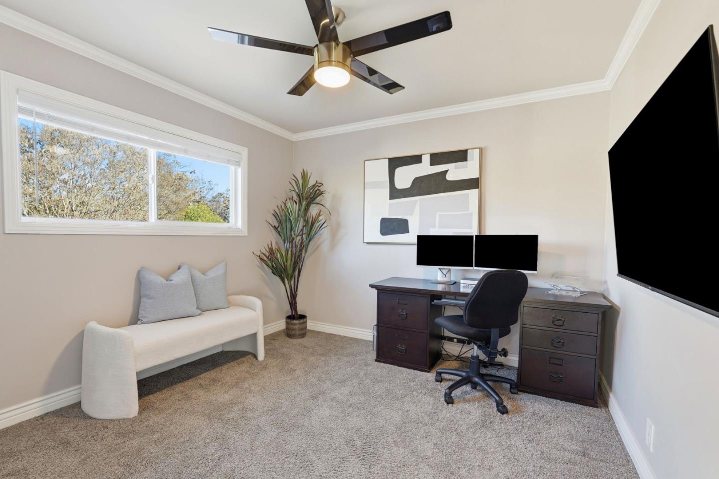 Detail Gallery Image 12 of 32 For 1556 Creek Dr, San Jose,  CA 95125 - 4 Beds | 2/1 Baths