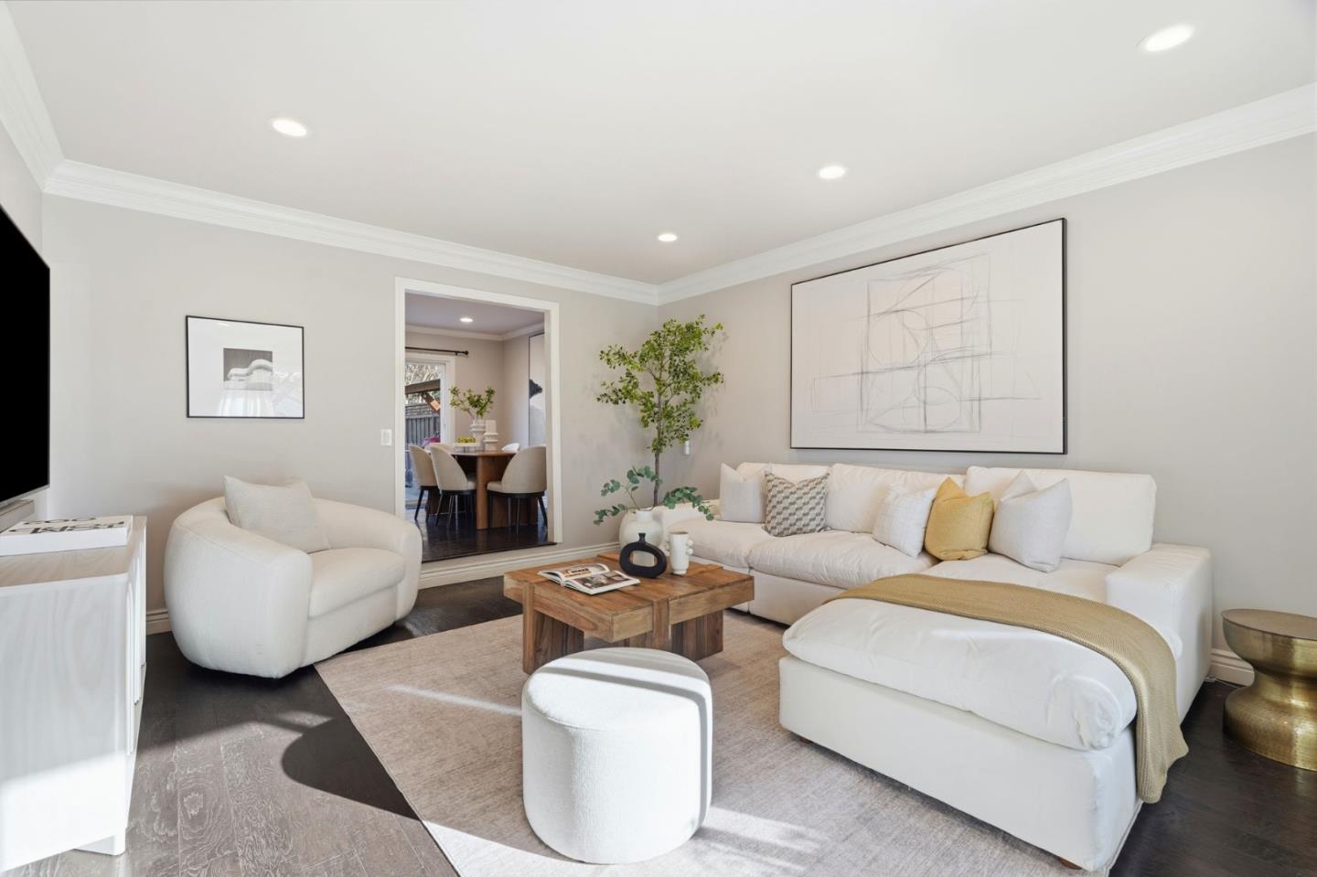 Detail Gallery Image 2 of 32 For 1556 Creek Dr, San Jose,  CA 95125 - 4 Beds | 2/1 Baths