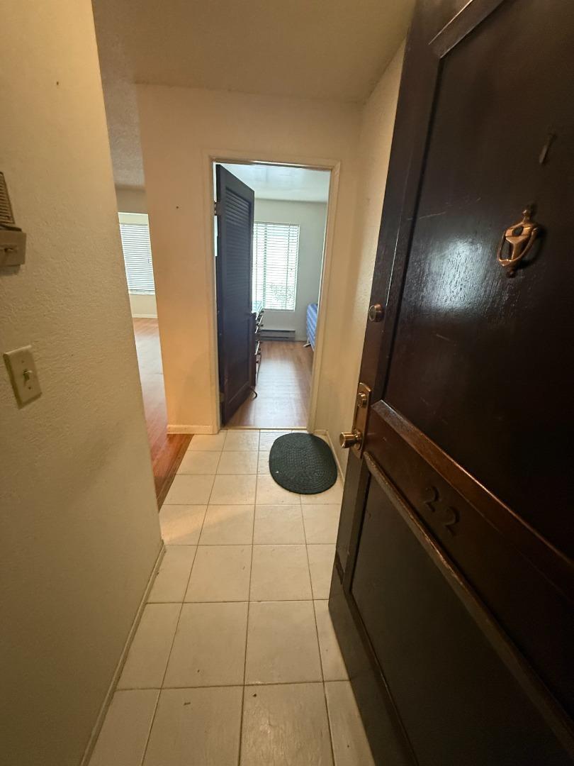 Detail Gallery Image 2 of 21 For 1140 Whipple Ave #22,  Redwood City,  CA 94062 - 2 Beds | 1 Baths