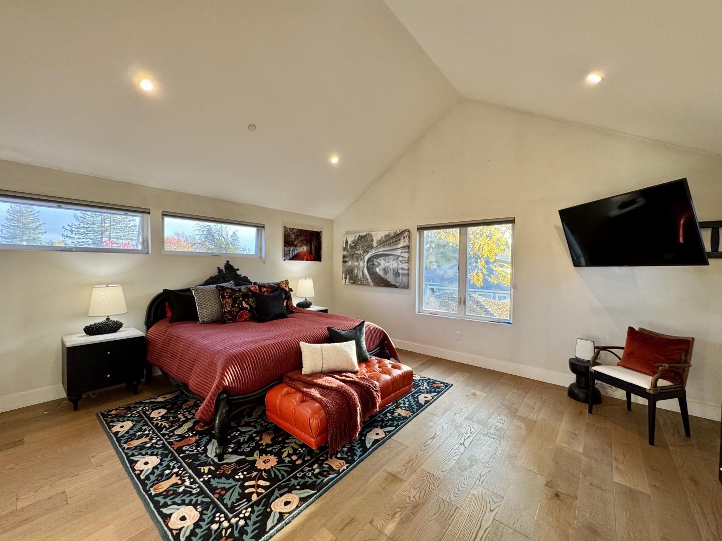 Detail Gallery Image 19 of 35 For 16 Hillview Ave, Redwood City,  CA 94062 - 4 Beds | 3 Baths