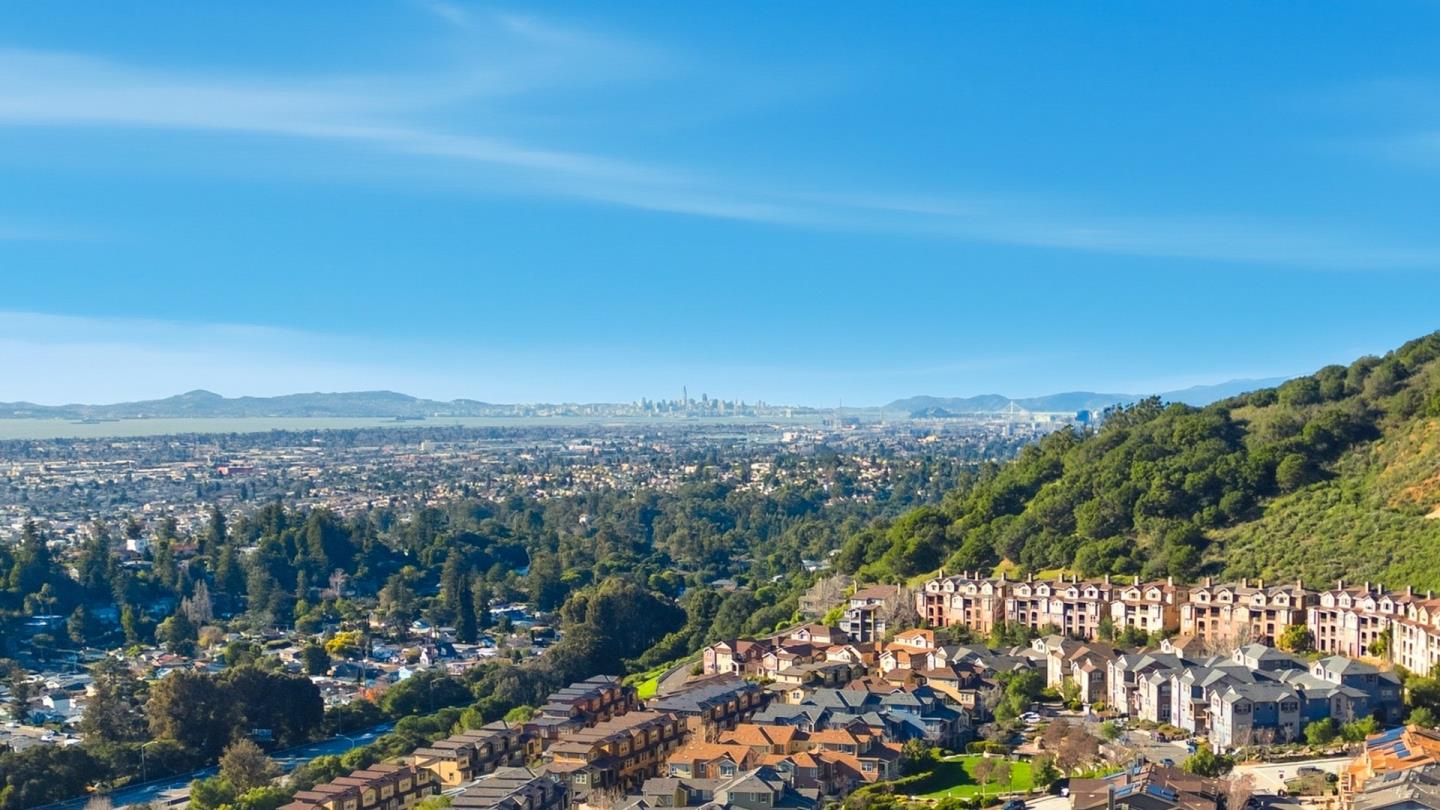 Front Image Thumbnail for ML82029475