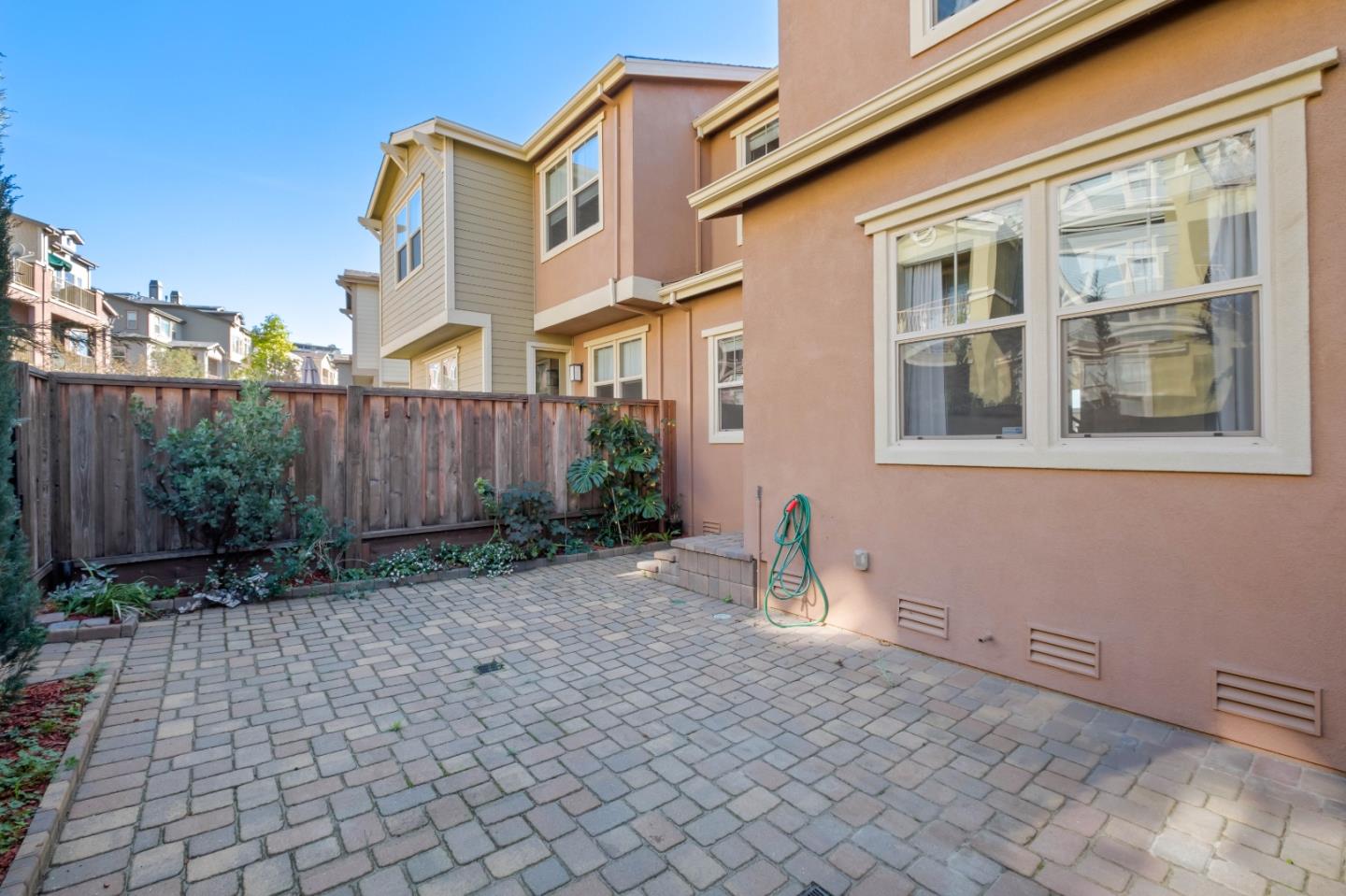 Detail Gallery Image 35 of 49 For 6264 Rocky Point Ct, Oakland,  CA 94605 - 4 Beds | 3 Baths