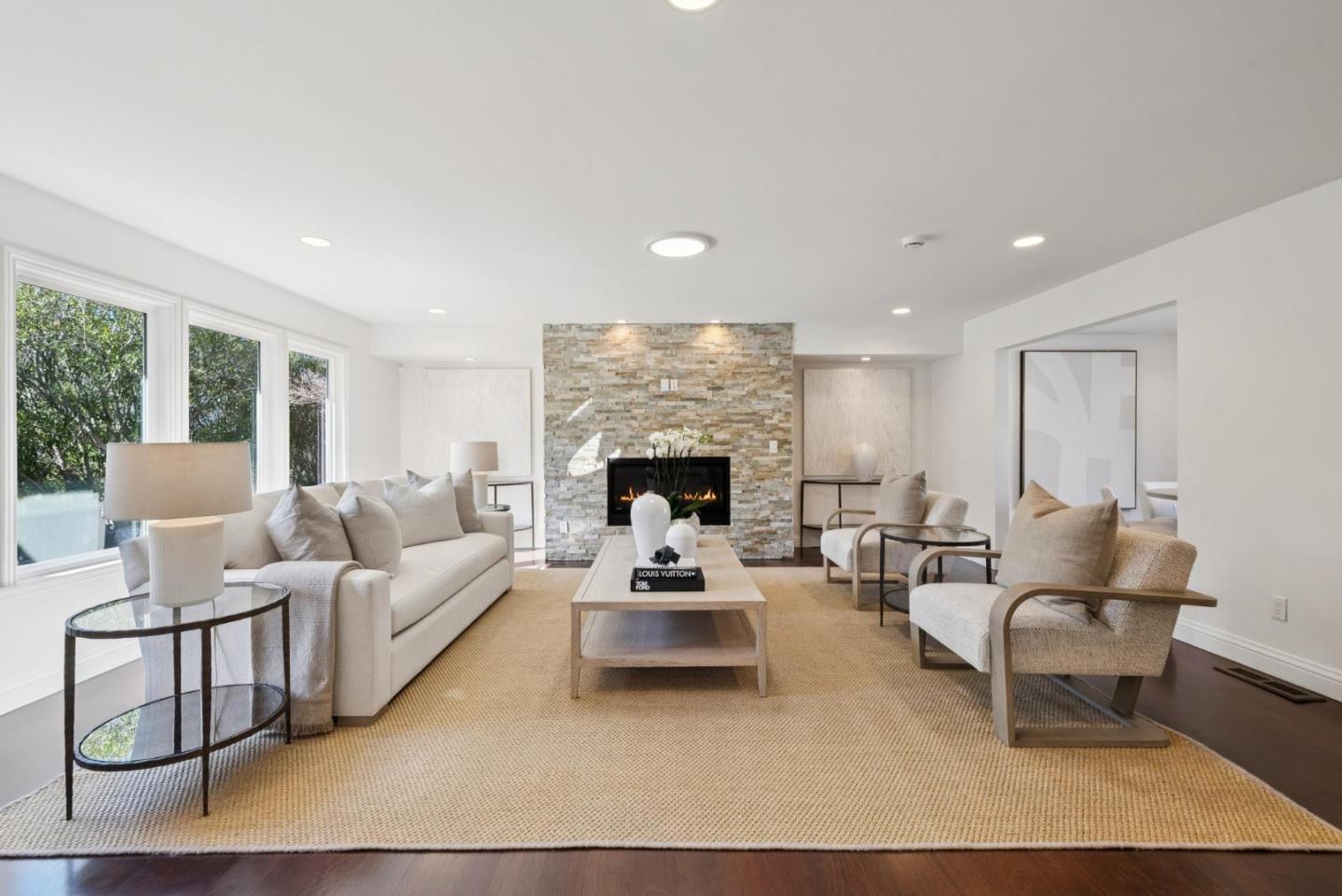 900 Highlands Circle, Los Altos, CA, 94024