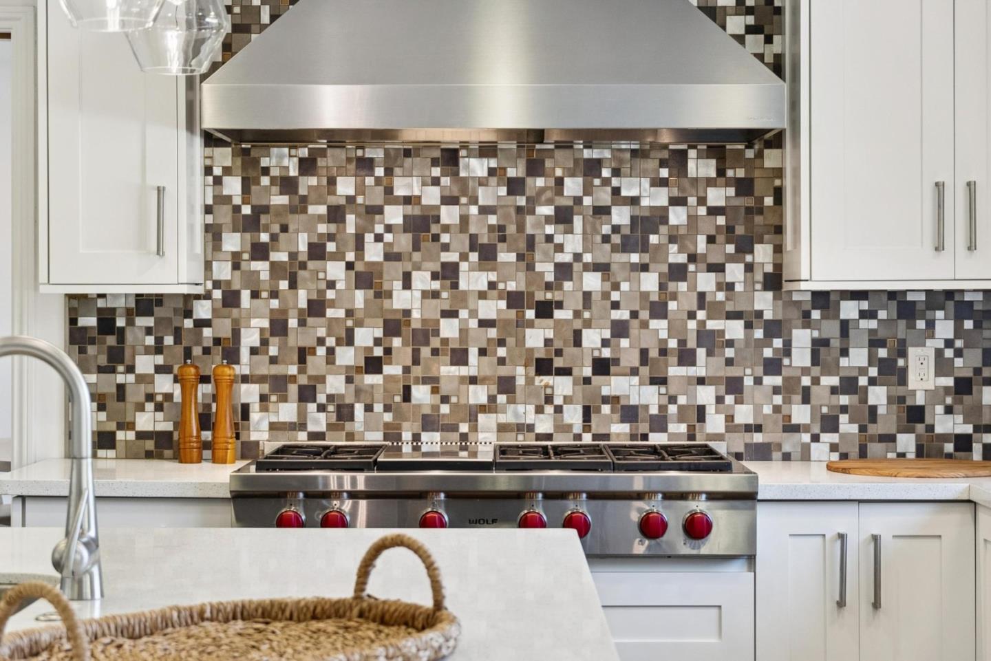 900 Highlands Circle, Los Altos, CA, 94024