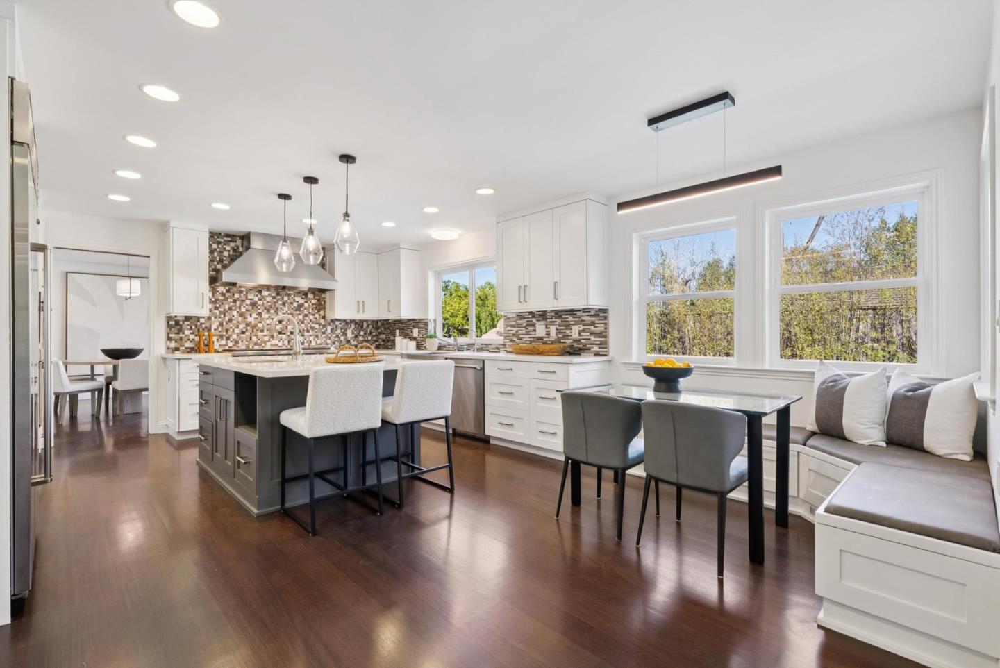 900 Highlands Circle, Los Altos, CA, 94024