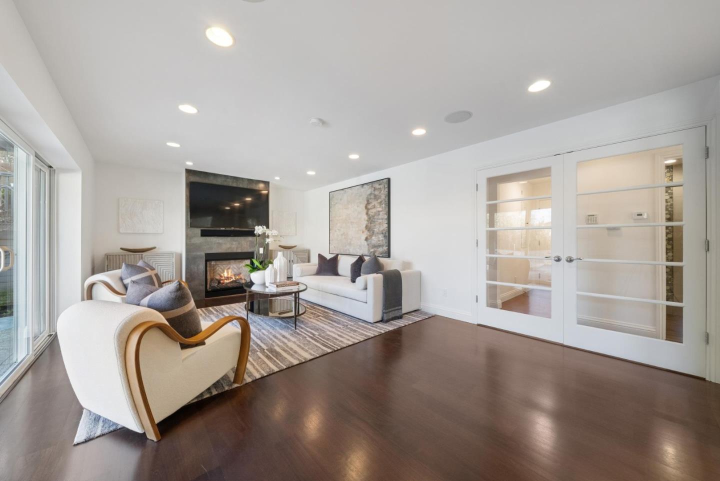 900 Highlands Circle, Los Altos, CA, 94024