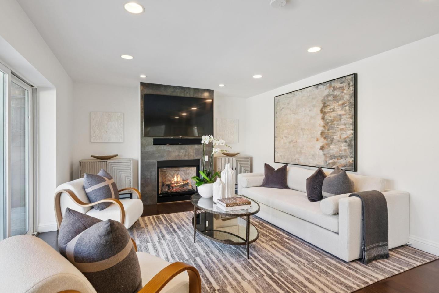 Detail Gallery Image 27 of 78 For 900 Highlands Cir, Los Altos,  CA 94024 - 6 Beds | 3/1 Baths