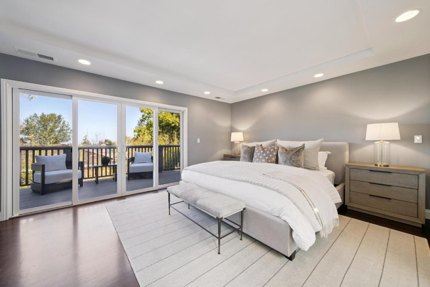 Detail Gallery Image 37 of 78 For 900 Highlands Cir, Los Altos,  CA 94024 - 6 Beds | 3/1 Baths