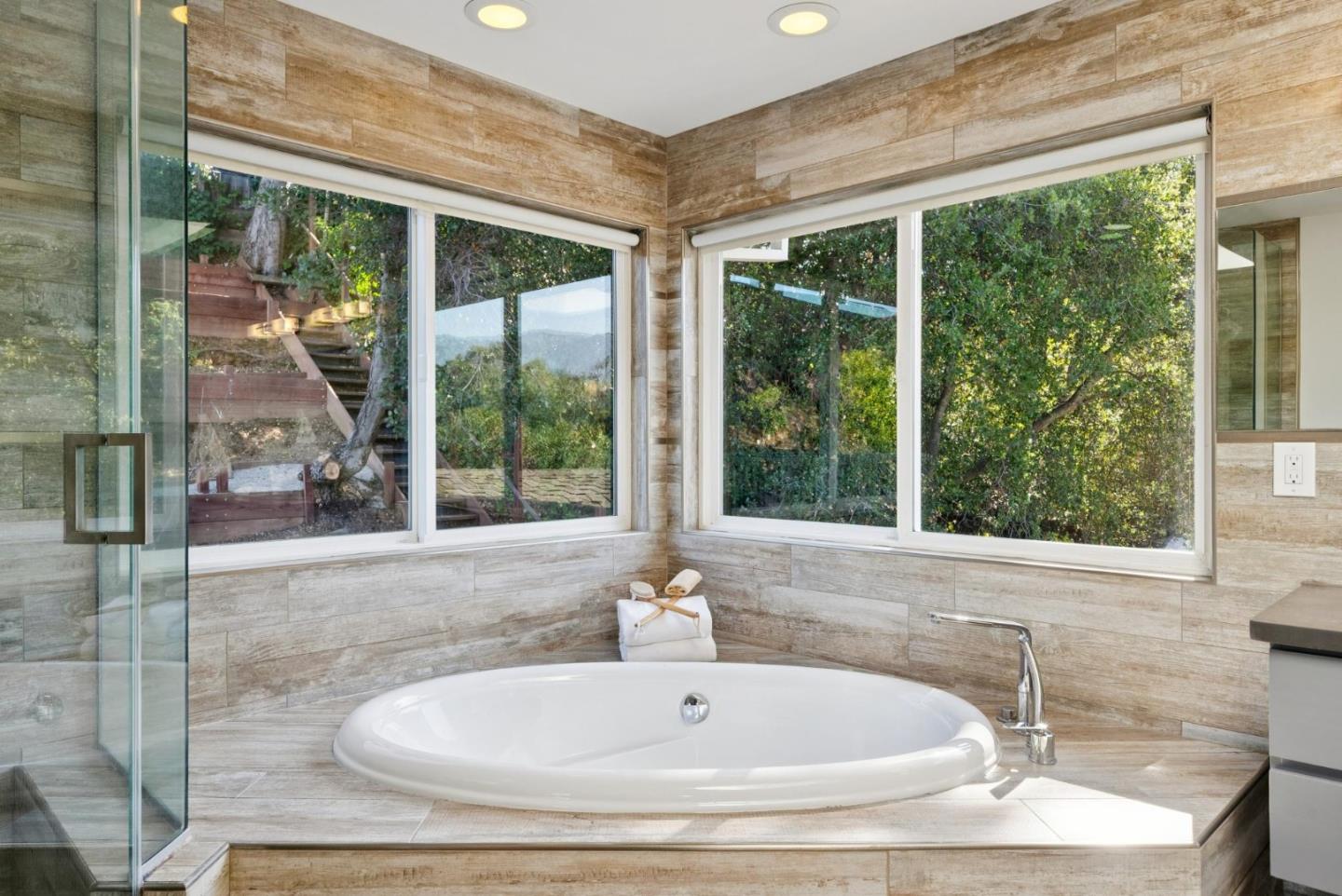 Detail Gallery Image 46 of 78 For 900 Highlands Cir, Los Altos,  CA 94024 - 6 Beds | 3/1 Baths