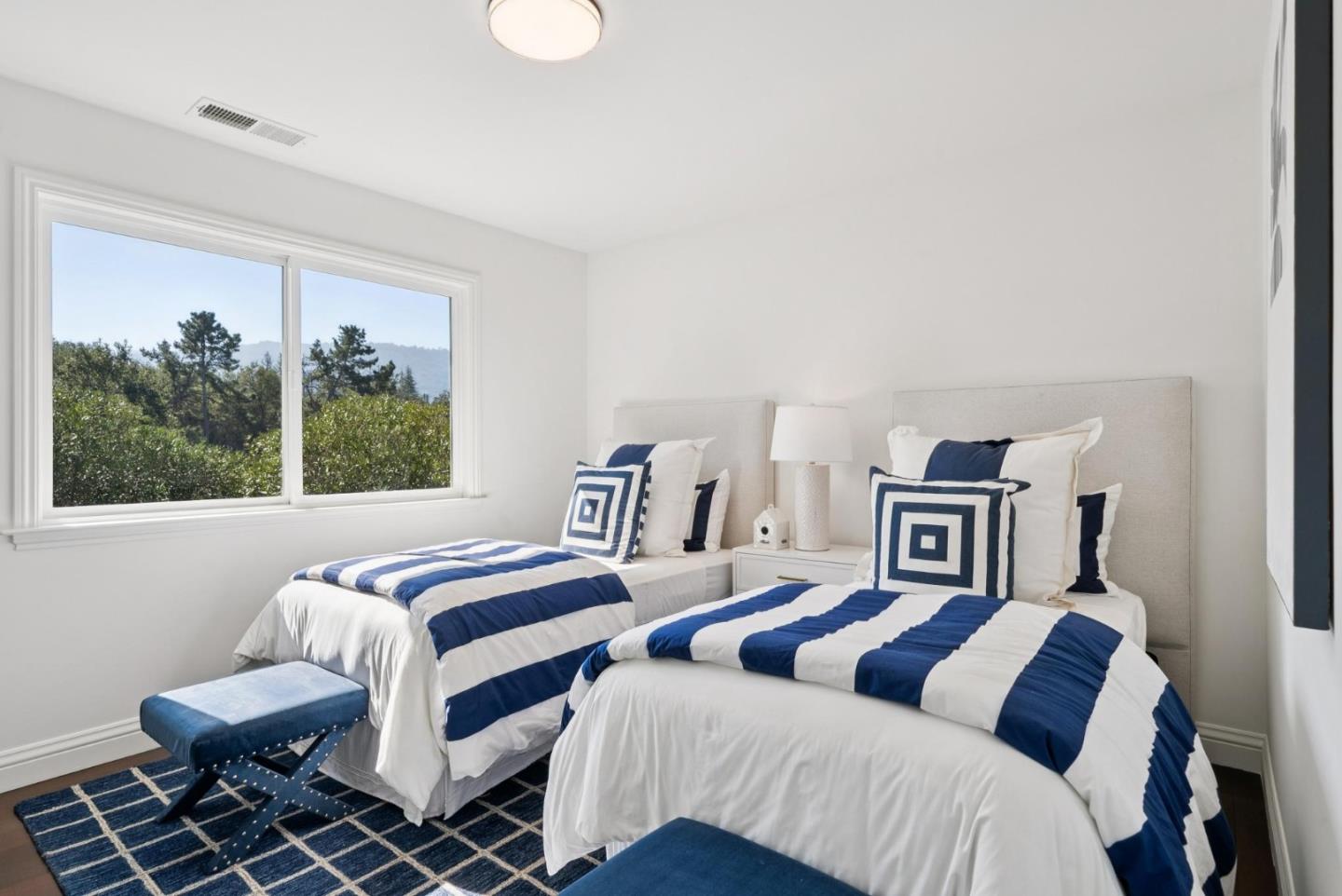 Detail Gallery Image 55 of 78 For 900 Highlands Cir, Los Altos,  CA 94024 - 6 Beds | 3/1 Baths