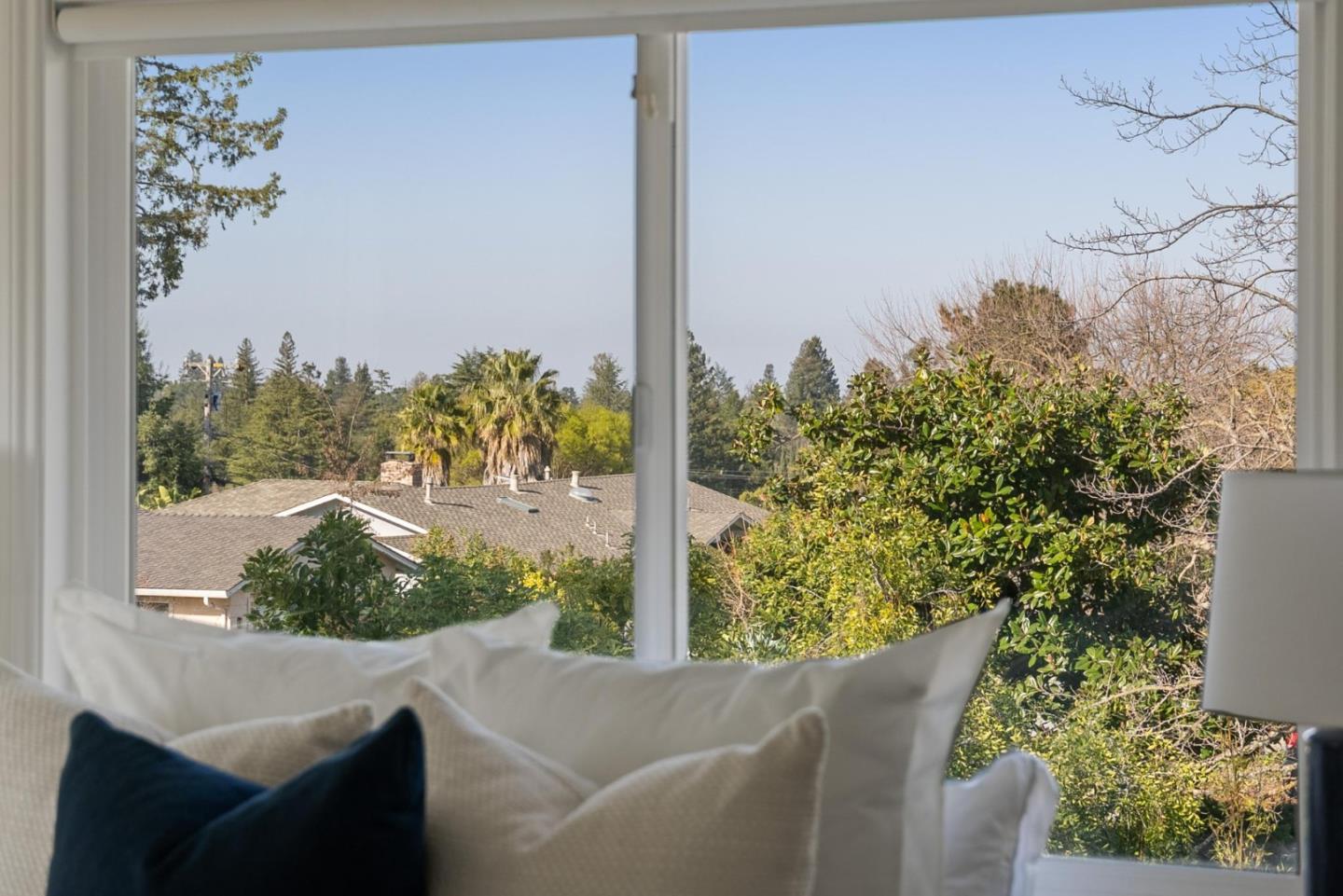 Detail Gallery Image 57 of 78 For 900 Highlands Cir, Los Altos,  CA 94024 - 6 Beds | 3/1 Baths