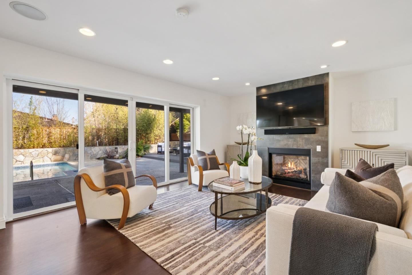 900 Highlands Circle, Los Altos, CA, 94024