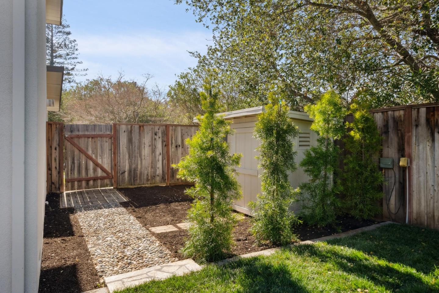 Detail Gallery Image 69 of 78 For 900 Highlands Cir, Los Altos,  CA 94024 - 6 Beds | 3/1 Baths