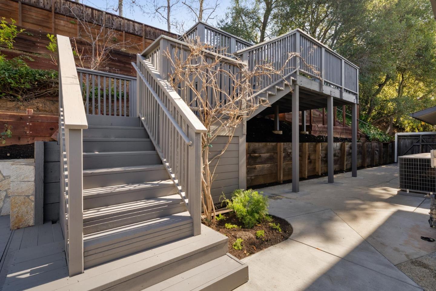 Detail Gallery Image 71 of 78 For 900 Highlands Cir, Los Altos,  CA 94024 - 6 Beds | 3/1 Baths