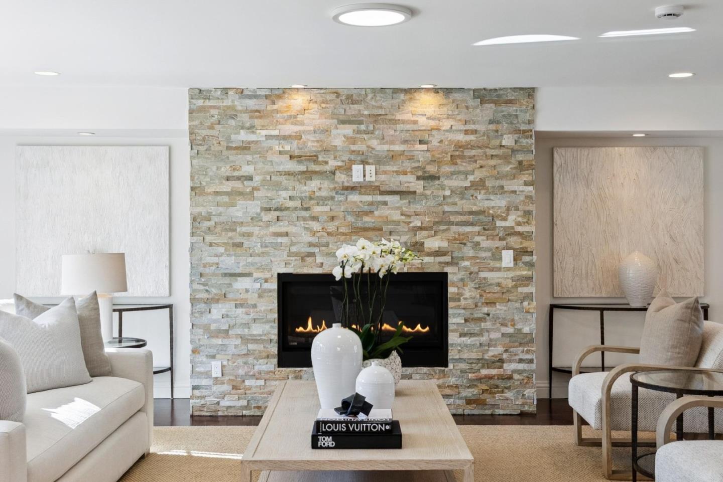 Detail Gallery Image 8 of 78 For 900 Highlands Cir, Los Altos,  CA 94024 - 6 Beds | 3/1 Baths