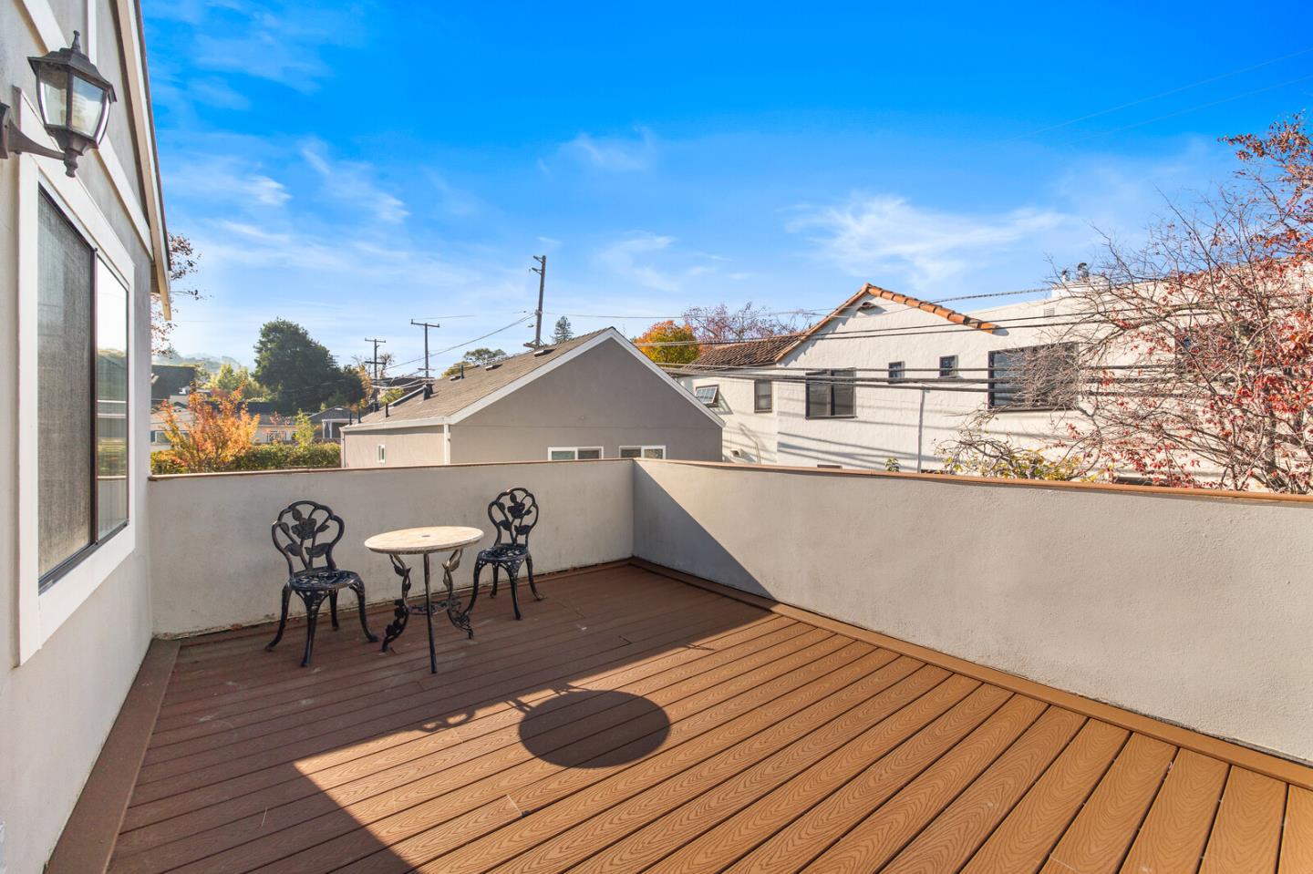 Detail Gallery Image 14 of 18 For 2412 Hillside Dr, Burlingame,  CA 94010 - 4 Beds | 3/1 Baths