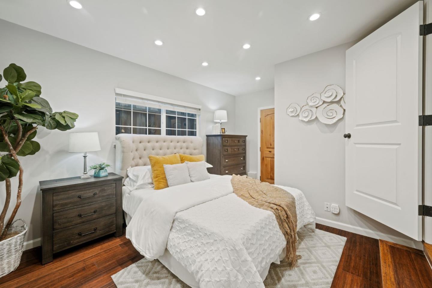 Detail Gallery Image 22 of 33 For 920 W Julian St, San Jose,  CA 95126 - 3 Beds | 1 Baths