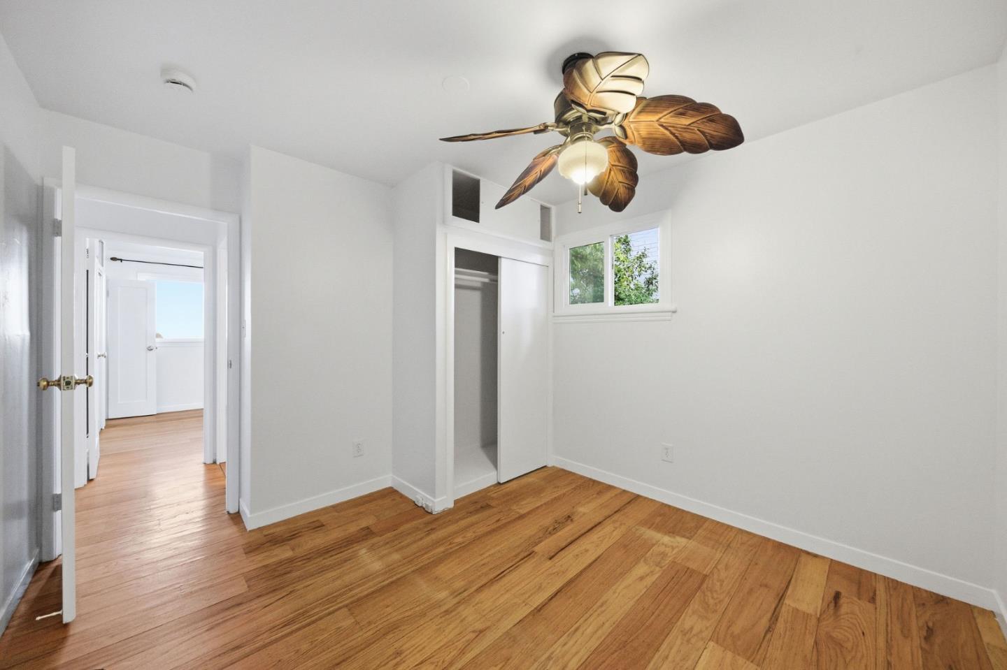 Detail Gallery Image 11 of 18 For 2312 Wooster Ave, Belmont,  CA 94002 - 3 Beds | 2 Baths