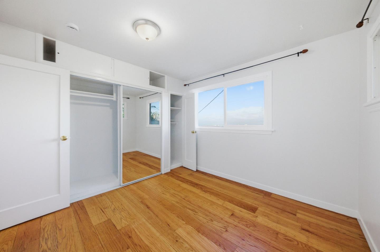 Detail Gallery Image 13 of 18 For 2312 Wooster Ave, Belmont,  CA 94002 - 3 Beds | 2 Baths