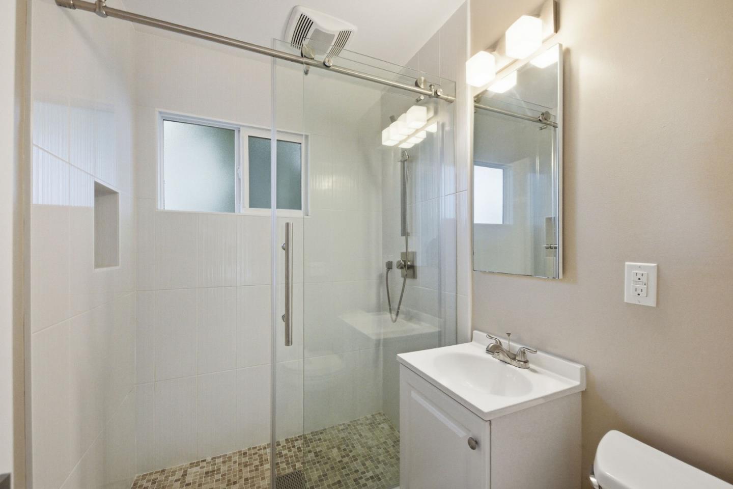 Detail Gallery Image 14 of 18 For 2312 Wooster Ave, Belmont,  CA 94002 - 3 Beds | 2 Baths