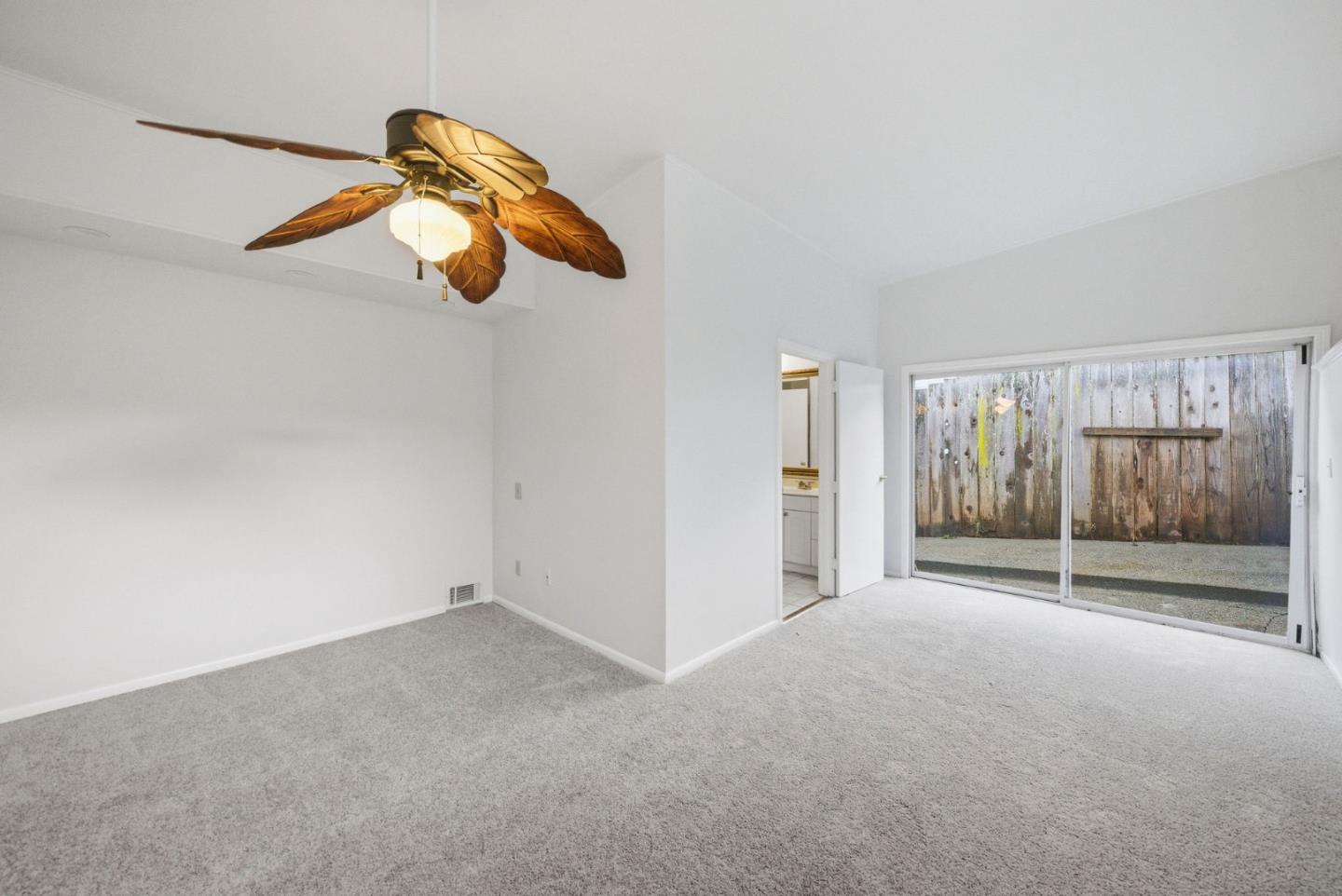 Detail Gallery Image 9 of 18 For 2312 Wooster Ave, Belmont,  CA 94002 - 3 Beds | 2 Baths