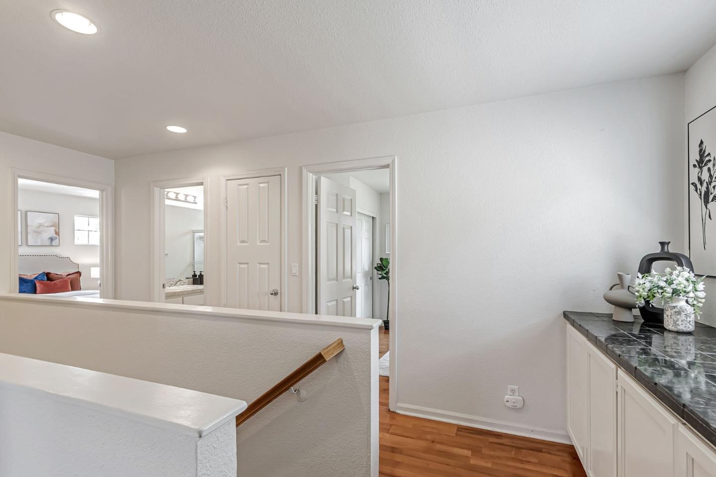 Detail Gallery Image 16 of 55 For 2213 Wigeon Ct, San Leandro,  CA 94579 - 3 Beds | 2/1 Baths