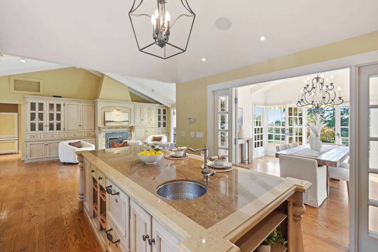 Detail Gallery Image 10 of 62 For 340 Cress Rd, Santa Cruz,  CA 95060 - 4 Beds | 3/1 Baths