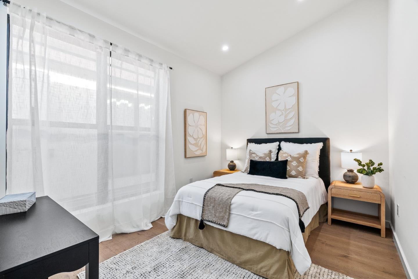 Detail Gallery Image 21 of 34 For 908 Woodside Rd, Redwood City,  CA 94061 - 3 Beds | 3 Baths