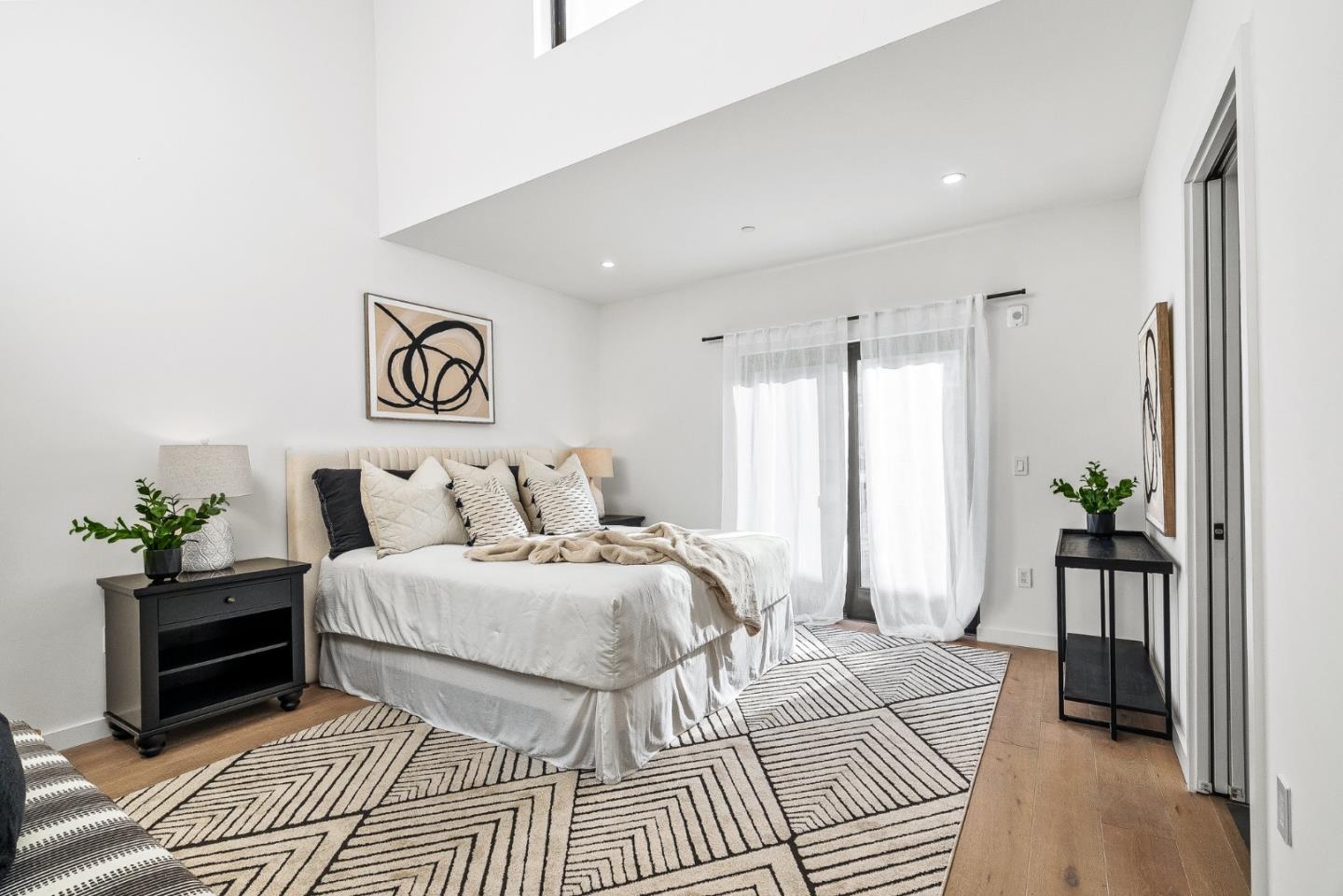 Detail Gallery Image 23 of 34 For 908 Woodside Rd, Redwood City,  CA 94061 - 3 Beds | 3 Baths