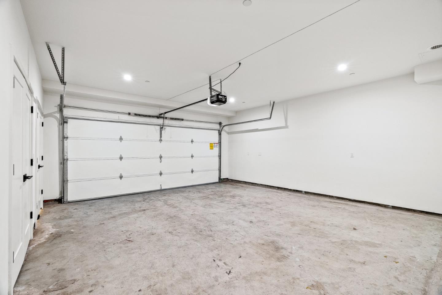 Detail Gallery Image 29 of 34 For 908 Woodside Rd, Redwood City,  CA 94061 - 3 Beds | 3 Baths