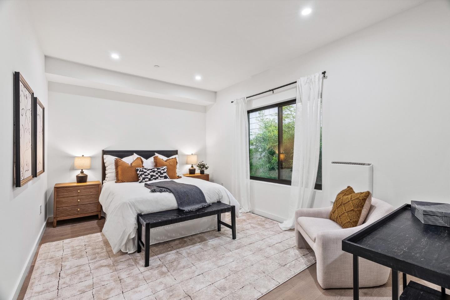 Detail Gallery Image 6 of 34 For 908 Woodside Rd, Redwood City,  CA 94061 - 3 Beds | 3 Baths