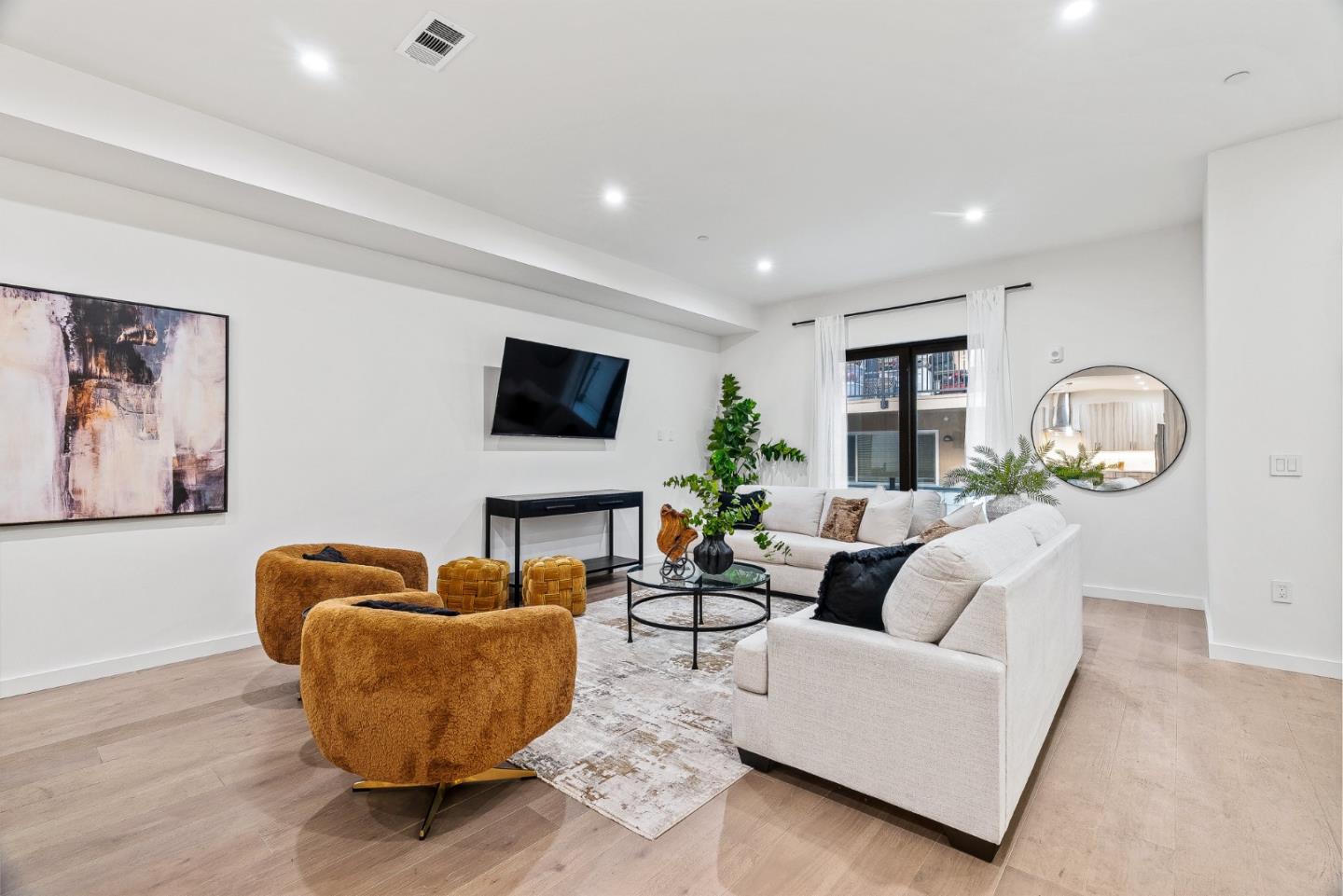 Detail Gallery Image 8 of 34 For 908 Woodside Rd, Redwood City,  CA 94061 - 3 Beds | 3 Baths