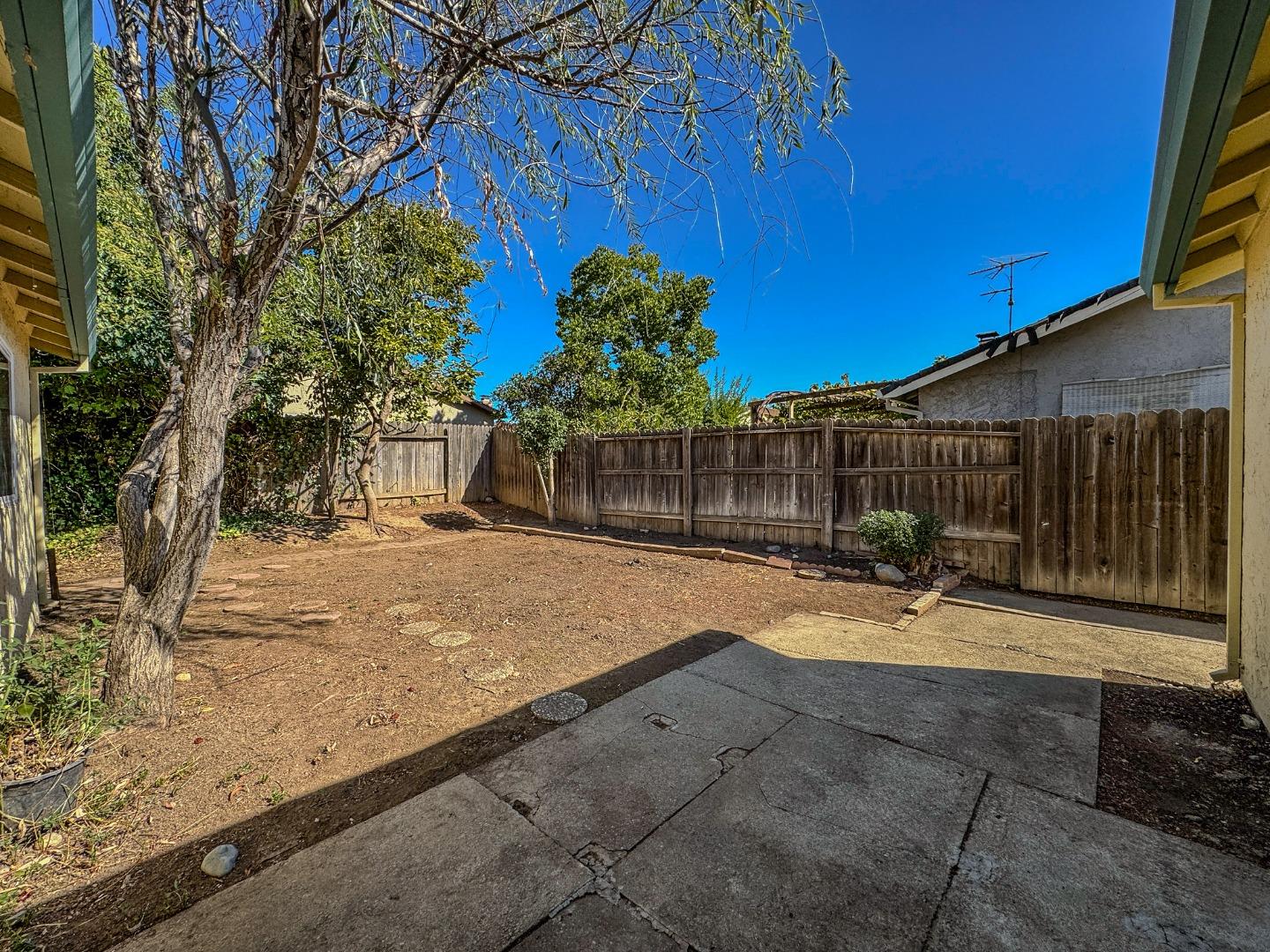 Detail Gallery Image 12 of 12 For 3022 Rosemont Dr, Sacramento,  CA 95826 - 4 Beds | 2 Baths