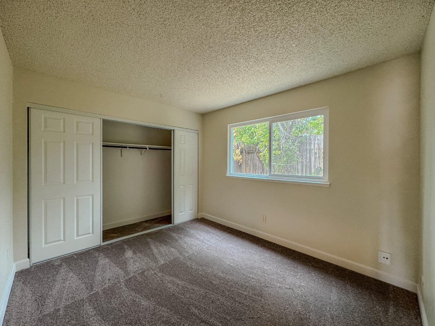 Detail Gallery Image 9 of 12 For 3022 Rosemont Dr, Sacramento,  CA 95826 - 4 Beds | 2 Baths