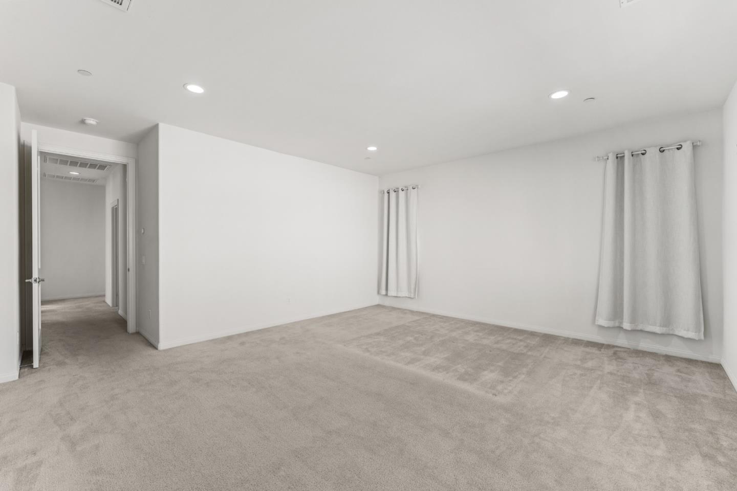 Detail Gallery Image 18 of 35 For 3915 E Fincastle St, Ontario,  CA 91761 - 4 Beds | 3 Baths