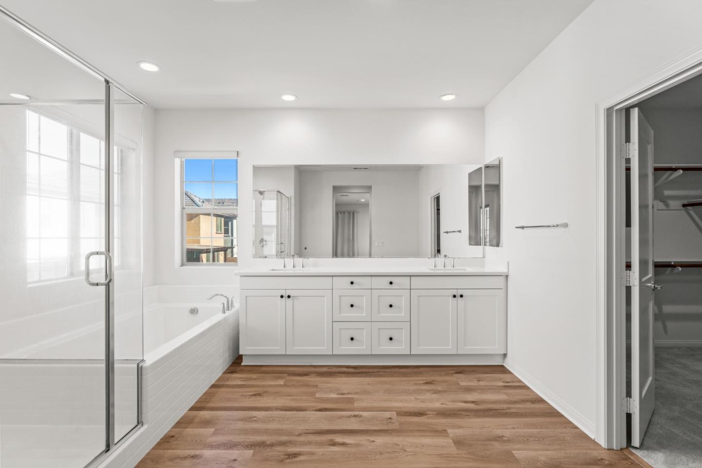 Detail Gallery Image 19 of 35 For 3915 E Fincastle St, Ontario,  CA 91761 - 4 Beds | 3 Baths